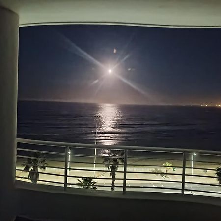 Beach Front Property Странд Екстер'єр фото